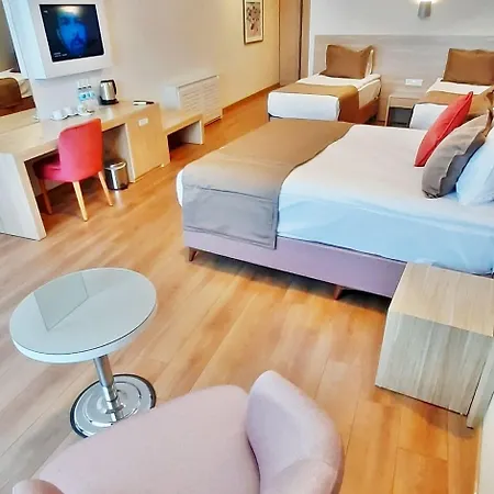 Park Hotel 3*