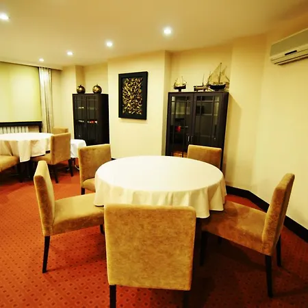Park Hotel 3*