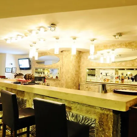 Park Hotel 3*