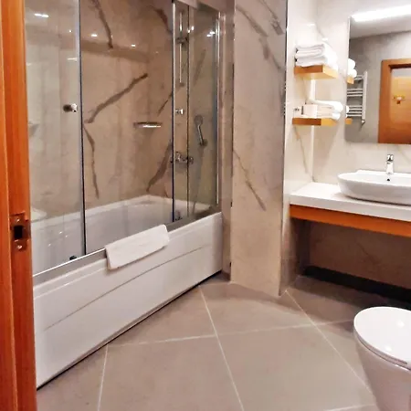 Park Otel 3*